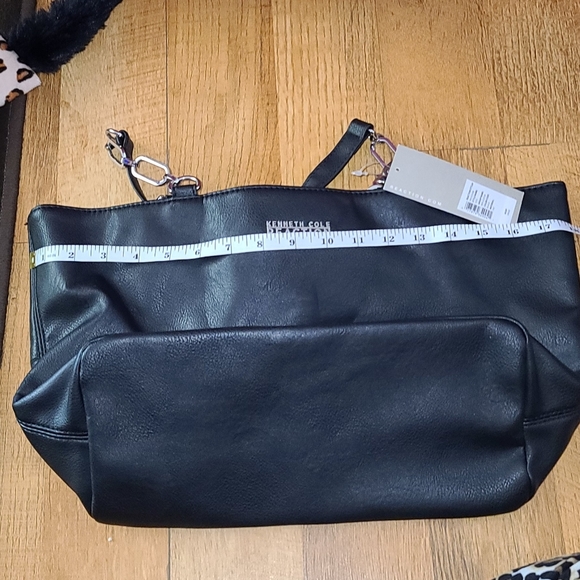 Kenneth Cole Reaction Tote - Picture 9 of 9